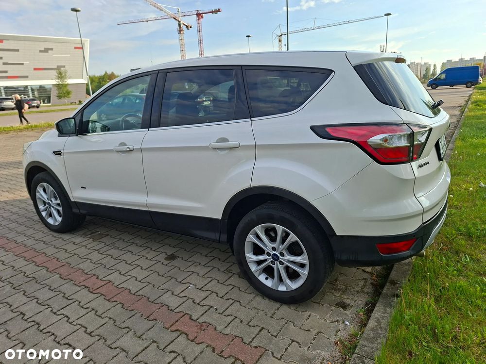 Ford Kuga 2.0 TDCi 4x4 Titanium - 2