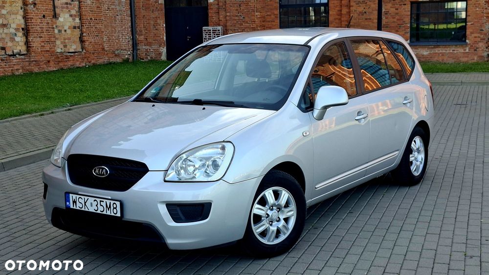 Kia Carens - 1