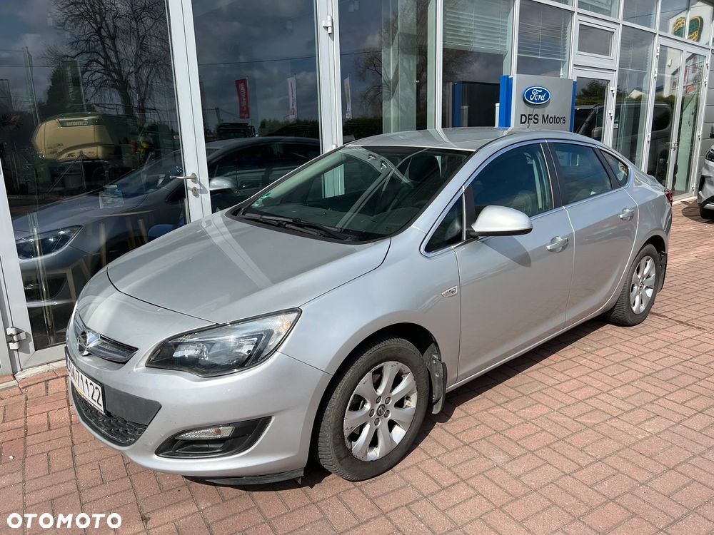 Opel Astra 1.4 T Business - 8