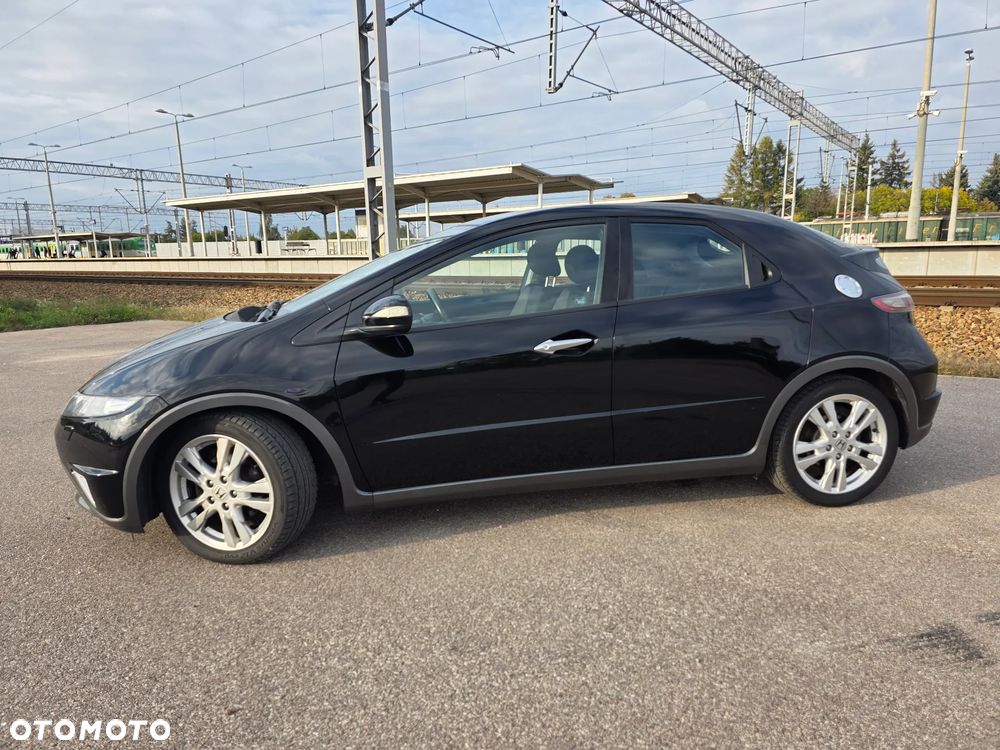 Honda Civic 1.8 Comfort - 3