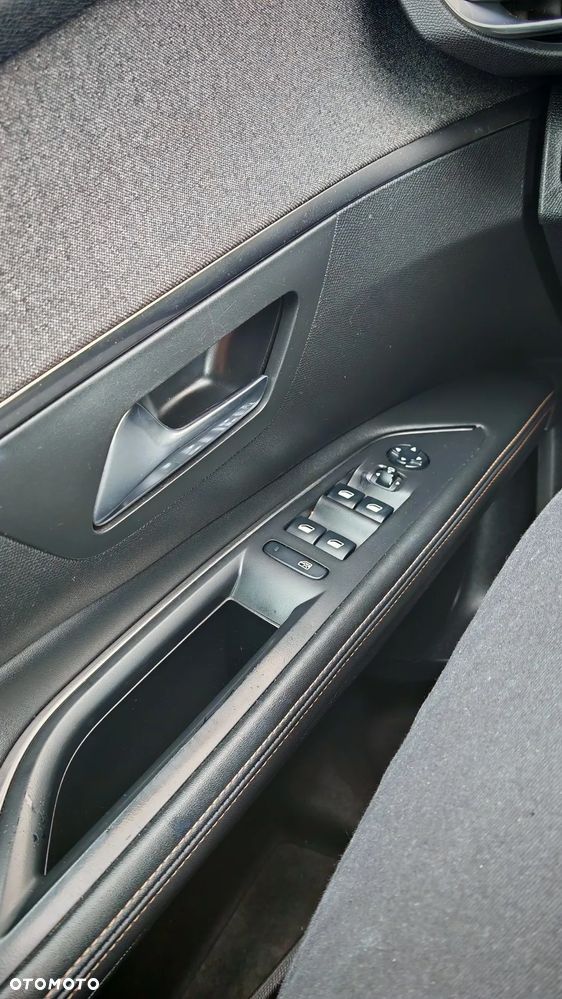 Peugeot 3008 - 26