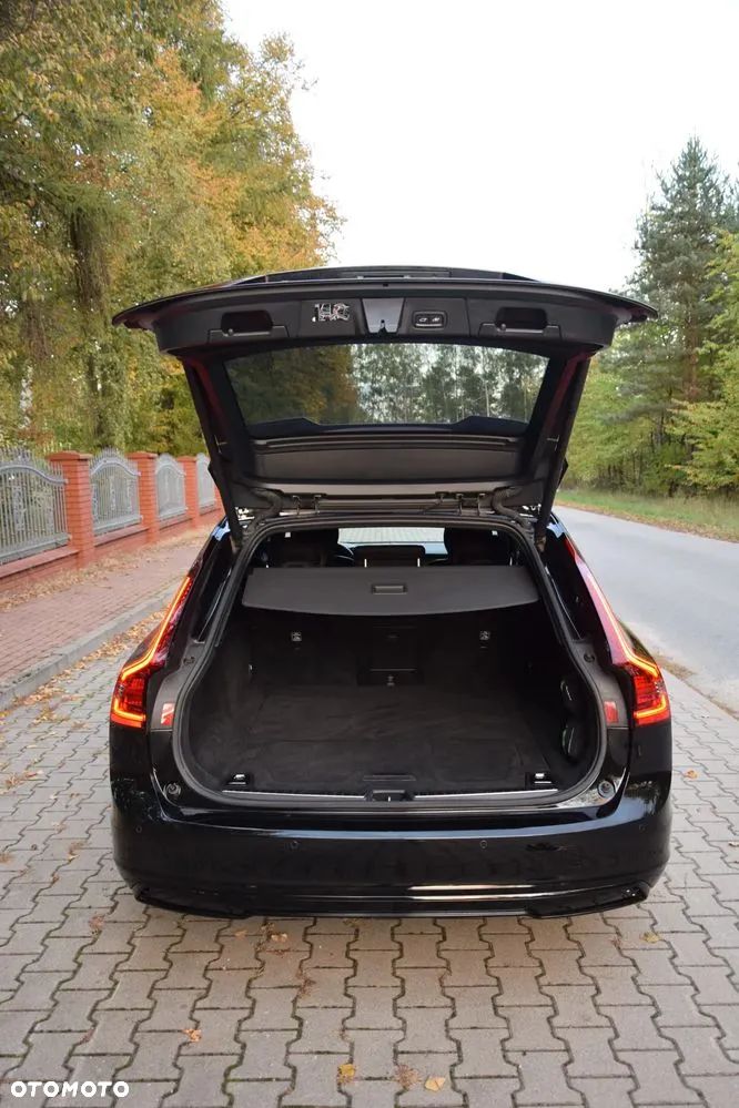 Volvo V90 T8 Recharge AWD Geartronic RDesign - 13