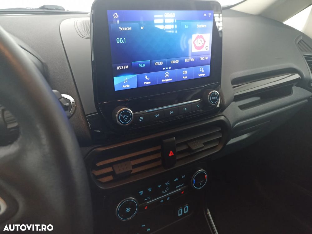 Ford EcoSport - 11