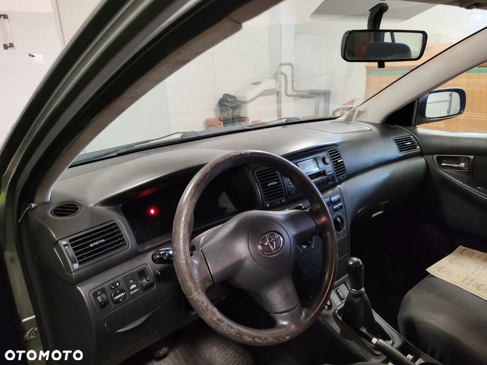 Toyota Corolla 1.4 D-4D Luna - 2
