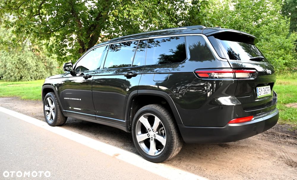 Jeep Grand Cherokee - 17