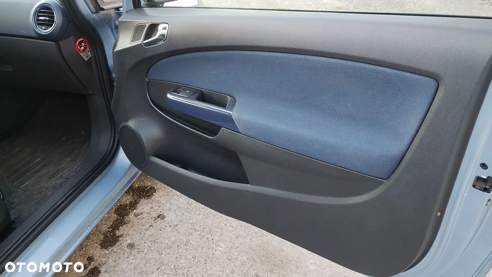 Opel Corsa 1.2 16V Cosmo - 14