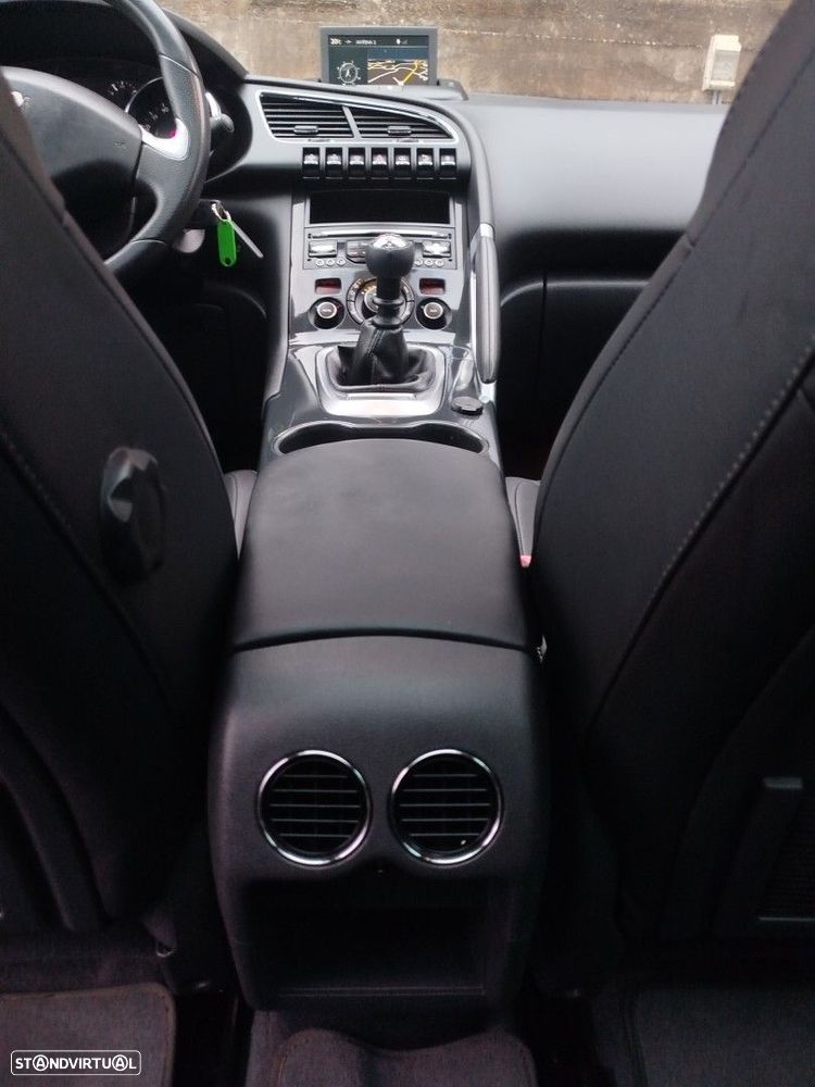 Peugeot 3008 1.2 PureTech Allure - 33