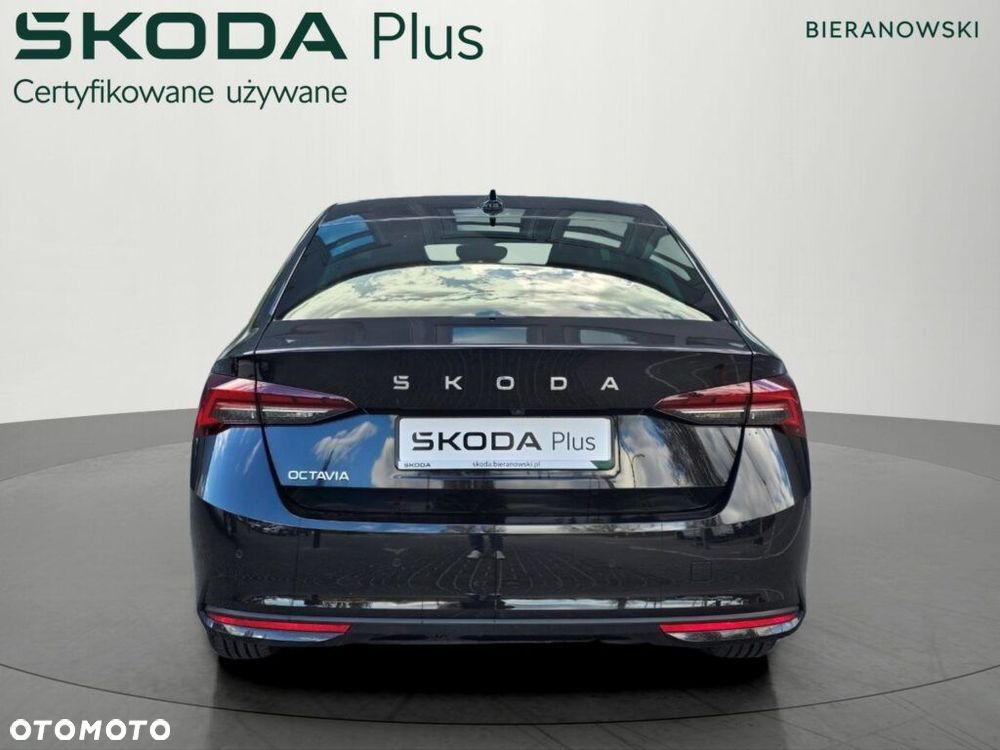 Skoda Octavia 2.0 TDI Selection DSG - 7