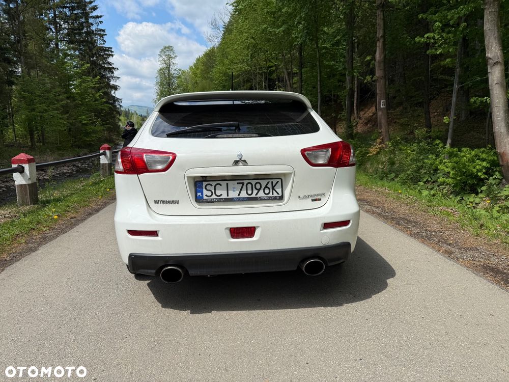 Mitsubishi Lancer - 3