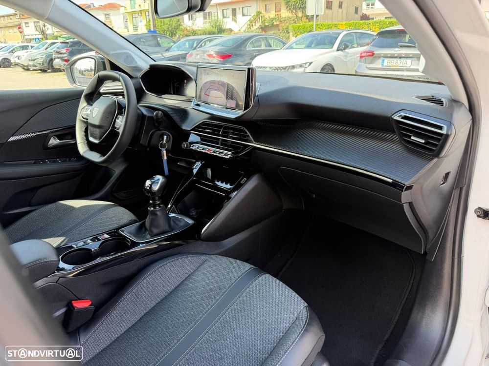 Peugeot 208 1.2 PureTech Allure - 16