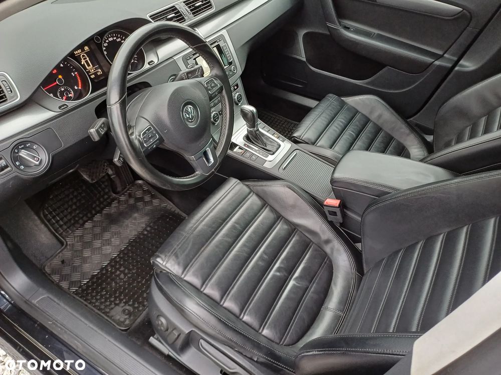 Volkswagen Passat 2.0 TDI DSG BlueMotion Technology Comfortline - 10