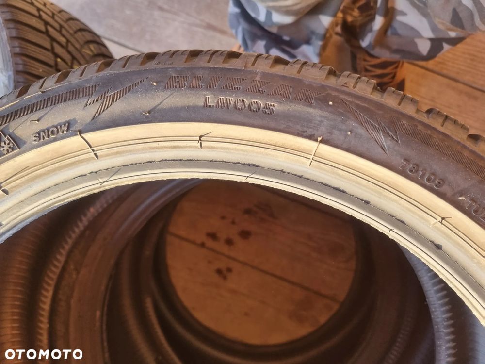 Opony BRIDGESTONE BLIZZAK LM005 225/40R18 92V,XL 2022r 7,5/6,8mm bdb stan - 13