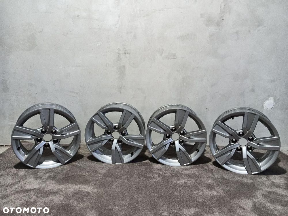 FELGA ALUMINIOWA AUDI OE 7.0"X16 5X112 ET35 8W0601025A - 1