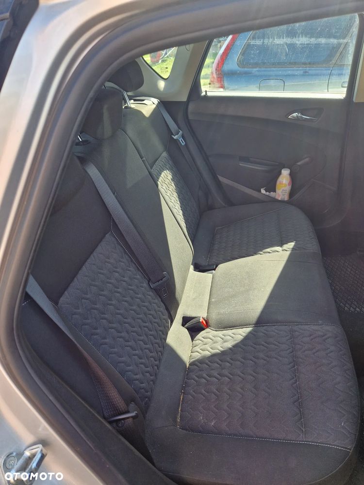 Opel Astra - 8