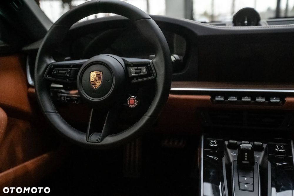 Porsche 911 Carrera S - 22