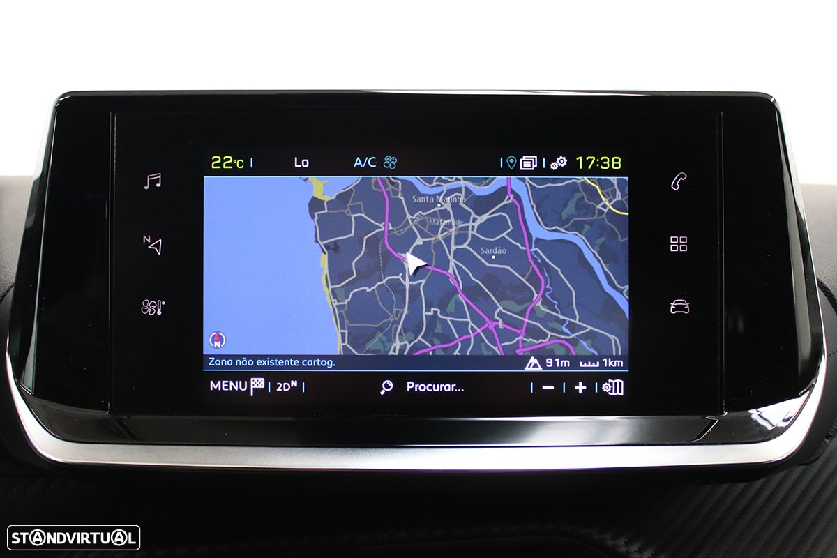 Peugeot e-2008 50 kWh GT - 11