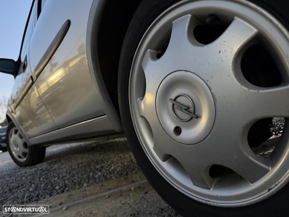 Opel Corsa 1.2 16V Swing - 13