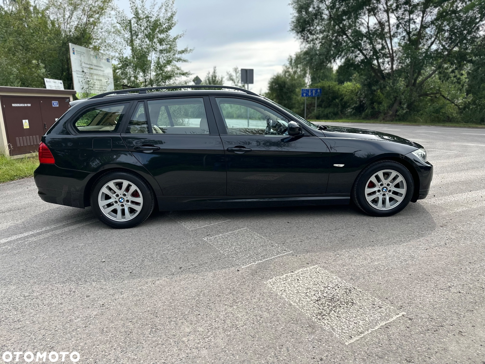BMW Seria 3 318i Touring Edition Exclusive - 11
