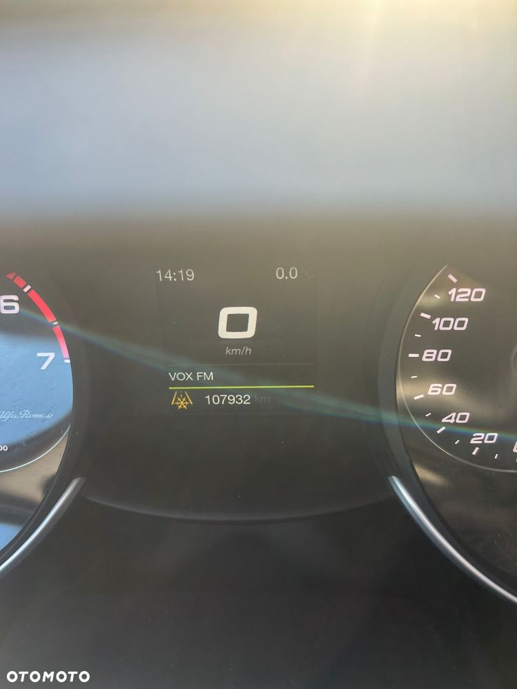 Alfa Romeo Giulia 2.0 Turbo - 10