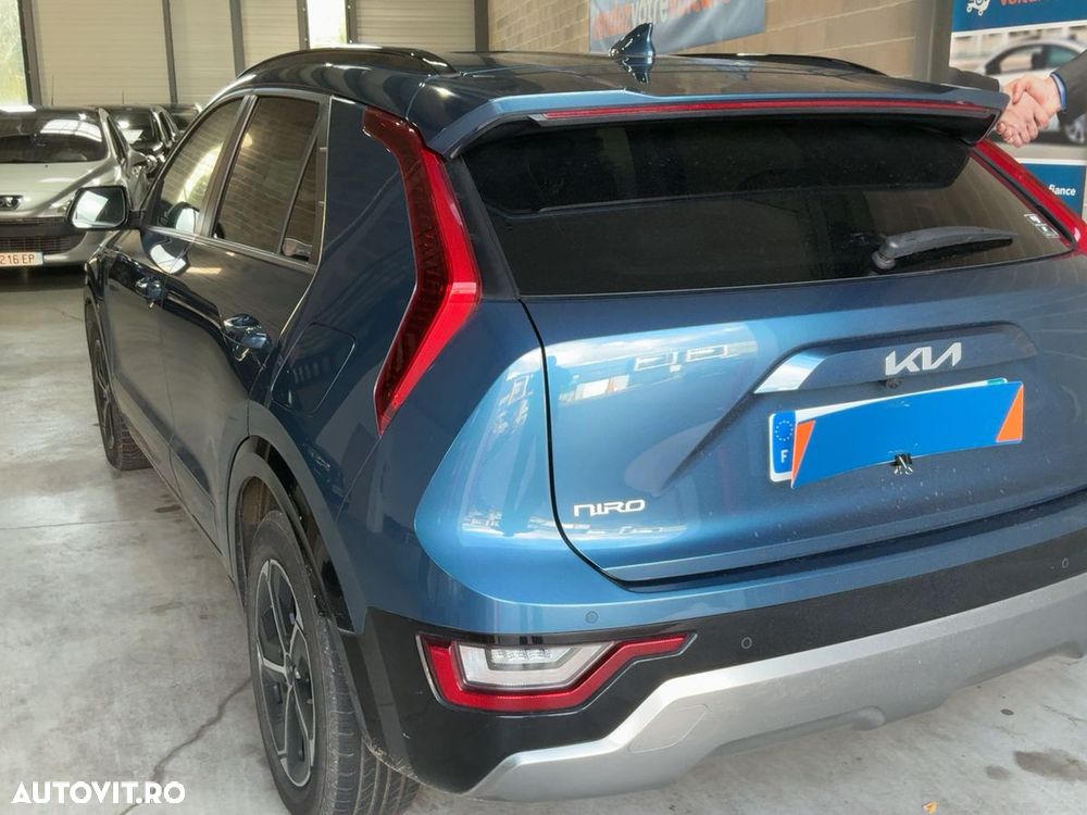 Kia Niro 1.6 GDI PHEV 2WD OPF Aut. Spirit - 3