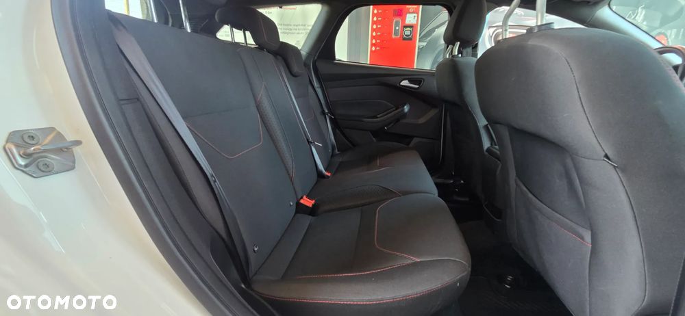 Ford Focus 1.5 EcoBoost STart-Stopp-System ST-LINE - 30