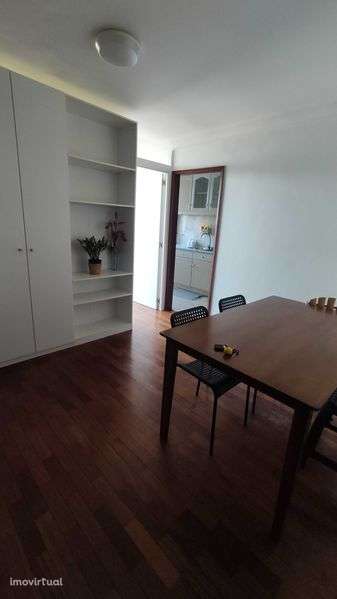 T1+1 67m2 + garagem ind 2 carros - Grande imagem: 5/8