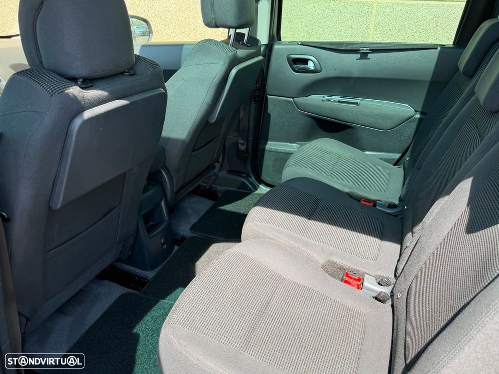 Peugeot 5008 1.6 BlueHDi Active - 6