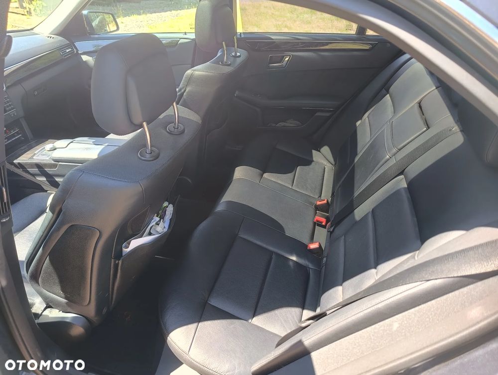 Mercedes-Benz Klasa E 350 CDI BlueEff Avantgarde - 11
