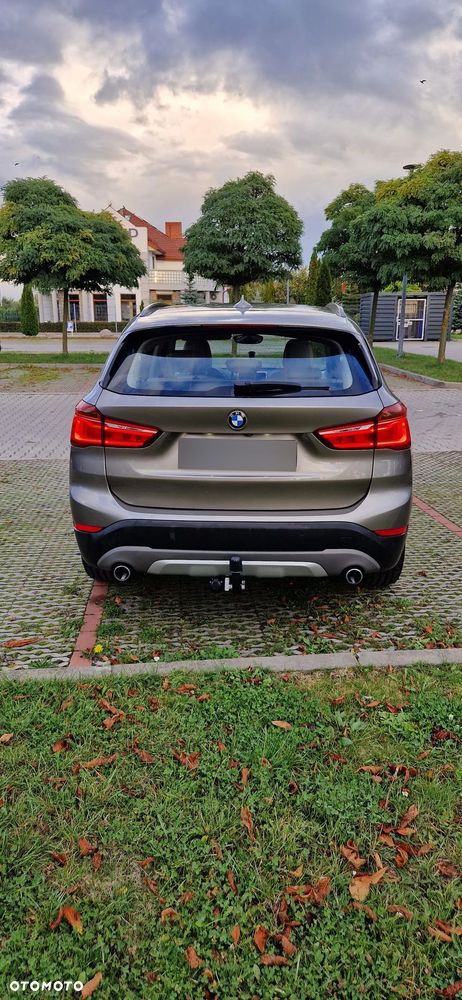 BMW X1 xDrive25d Sport Line - 8