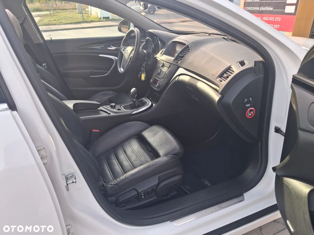 Opel Insignia 2.0 Turbo 4x4 Sport - 30