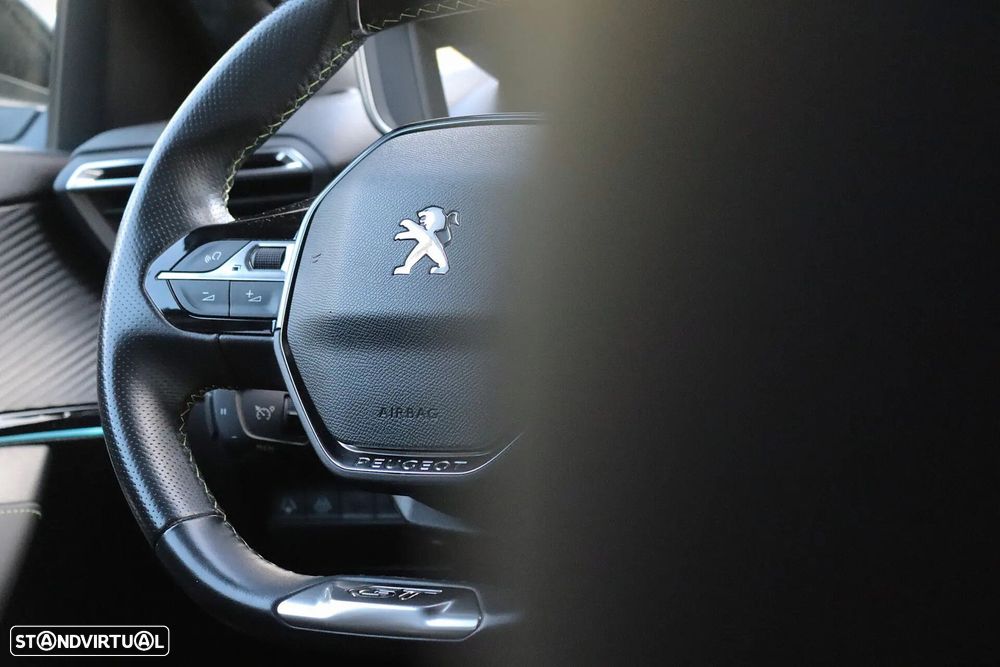 Peugeot e-2008 50 kWh GT - 26