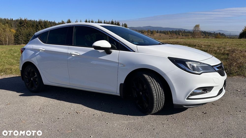 Opel Astra 2016 photo 2