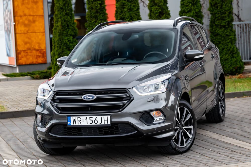 Ford Kuga 1.5 EcoBoost 2x4 ST-Line - 11