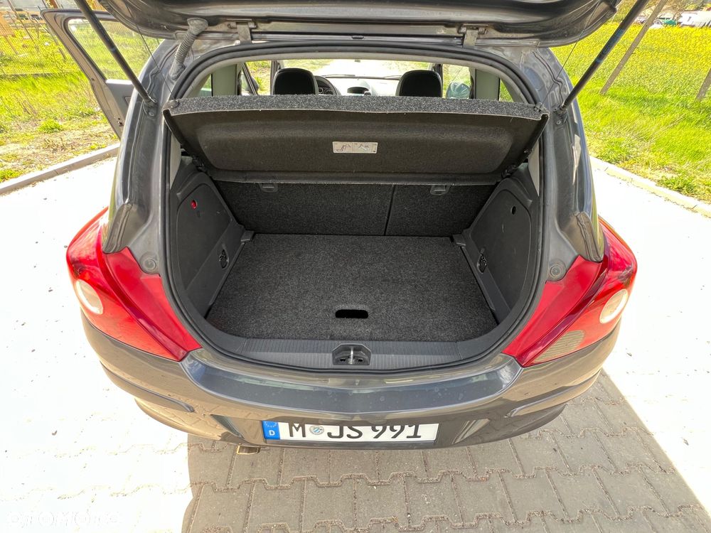 Opel Corsa 1.4 16V Active - 14