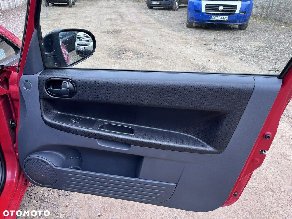 Mitsubishi Colt - 14