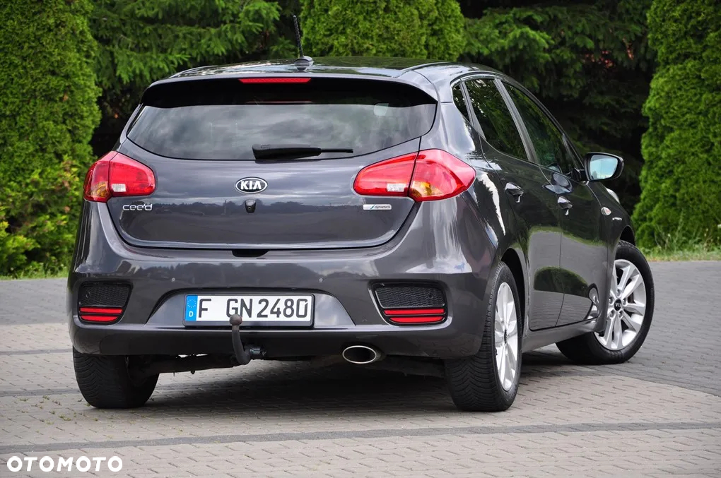 Kia Ceed 1.6 CRDi SCR L Business Line - 14