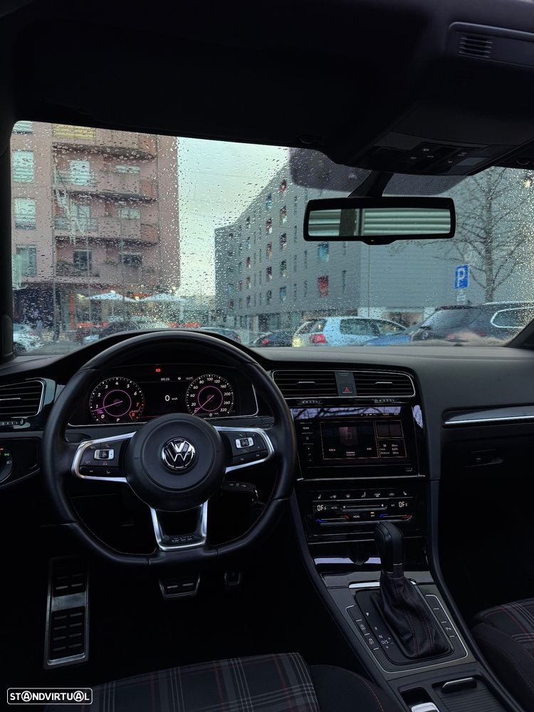 VW Golf 2.0 TSi GTi DSG Performance - 16