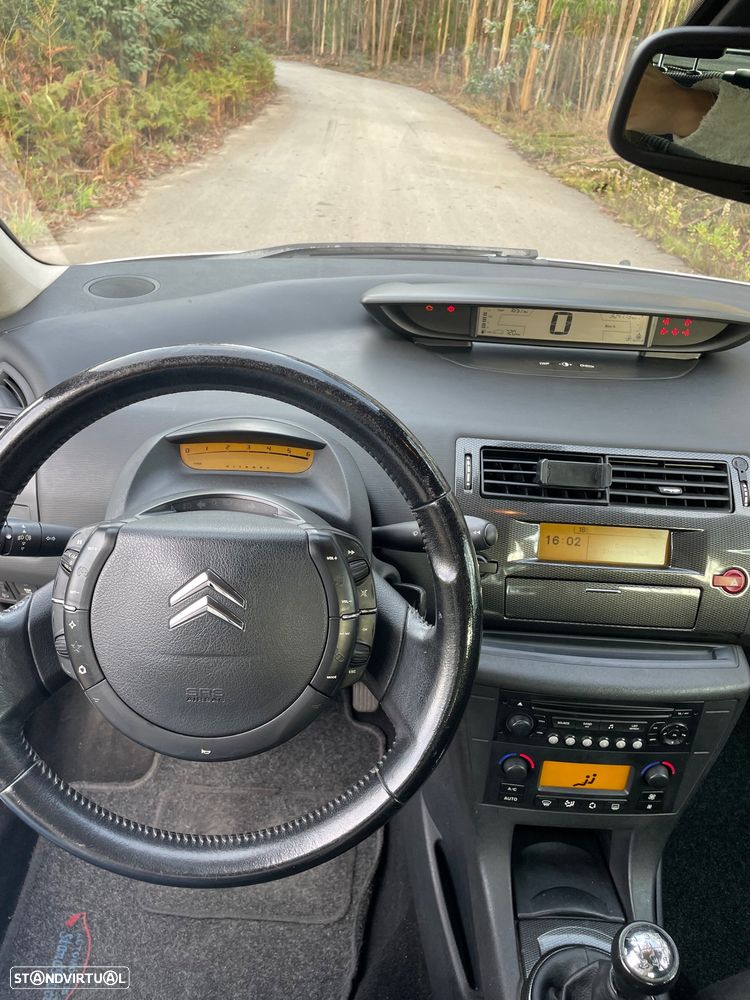 Citroën C4 1.6 HDi 110 VTR Pack - 4