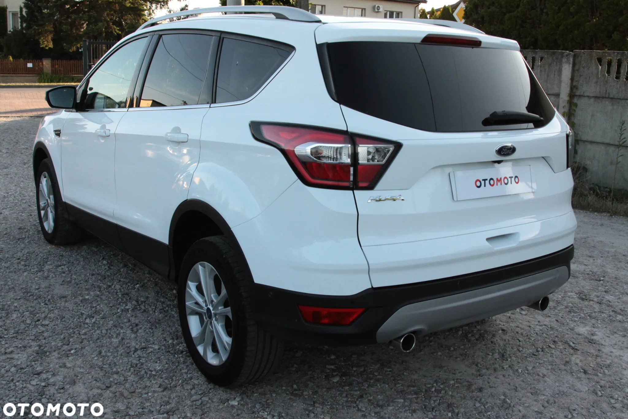 Ford Kuga 2.0 TDCi 2x4 ST-Line - 9
