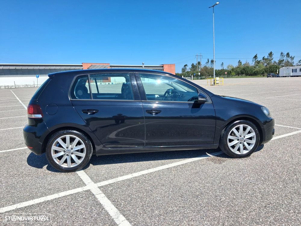 VW Golf 1.6 TDi Highline DSG - 6