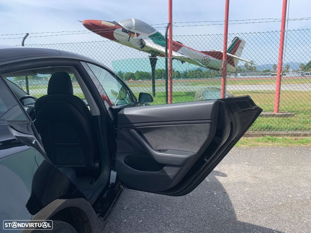Tesla Model 3 Long Range Tração Integral - 42