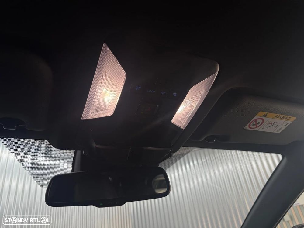 Toyota RAV4 2.5 HDF Square Collection - 36