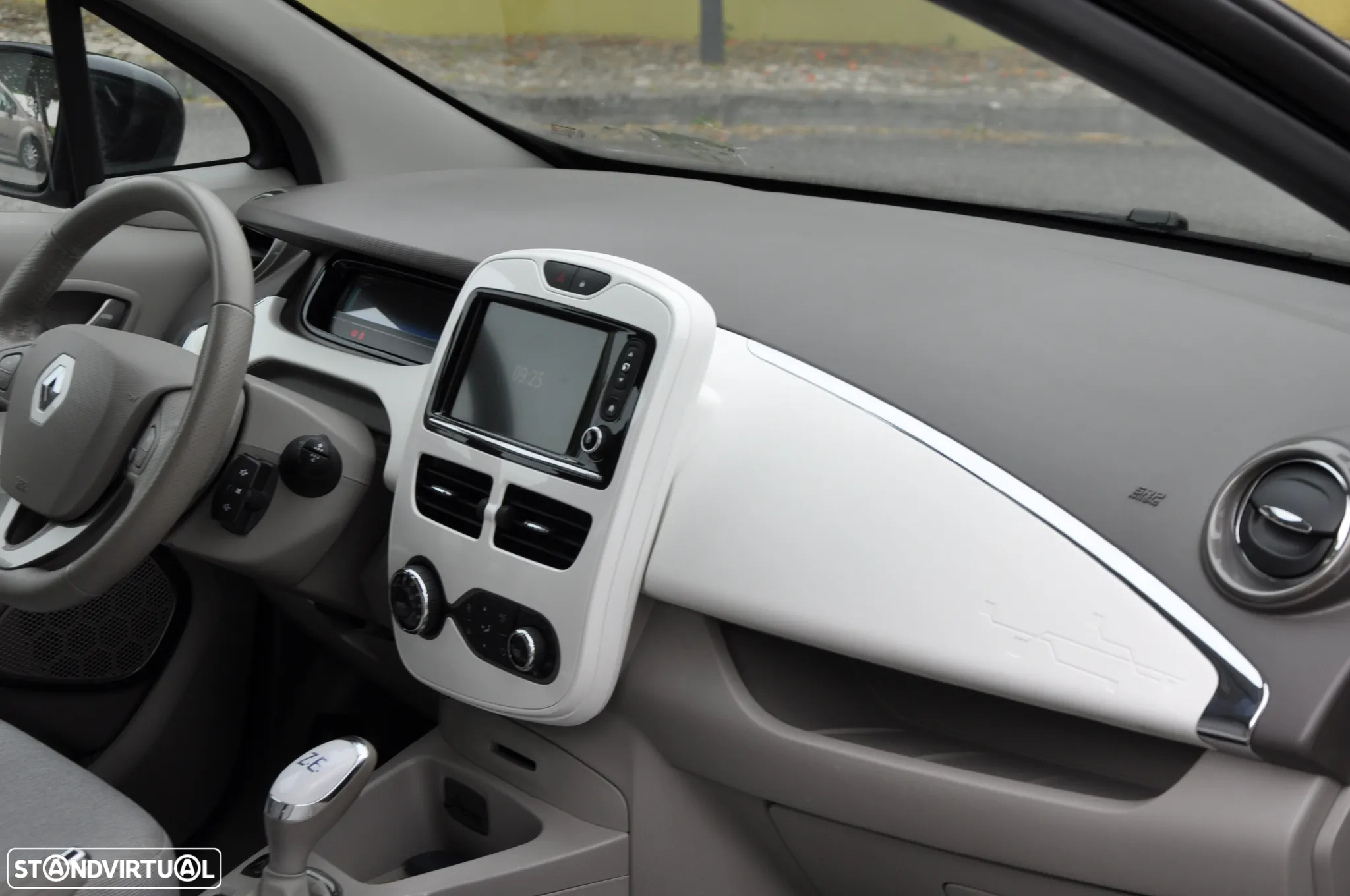 Renault Zoe (c/ Bateria) Life 40 - 23