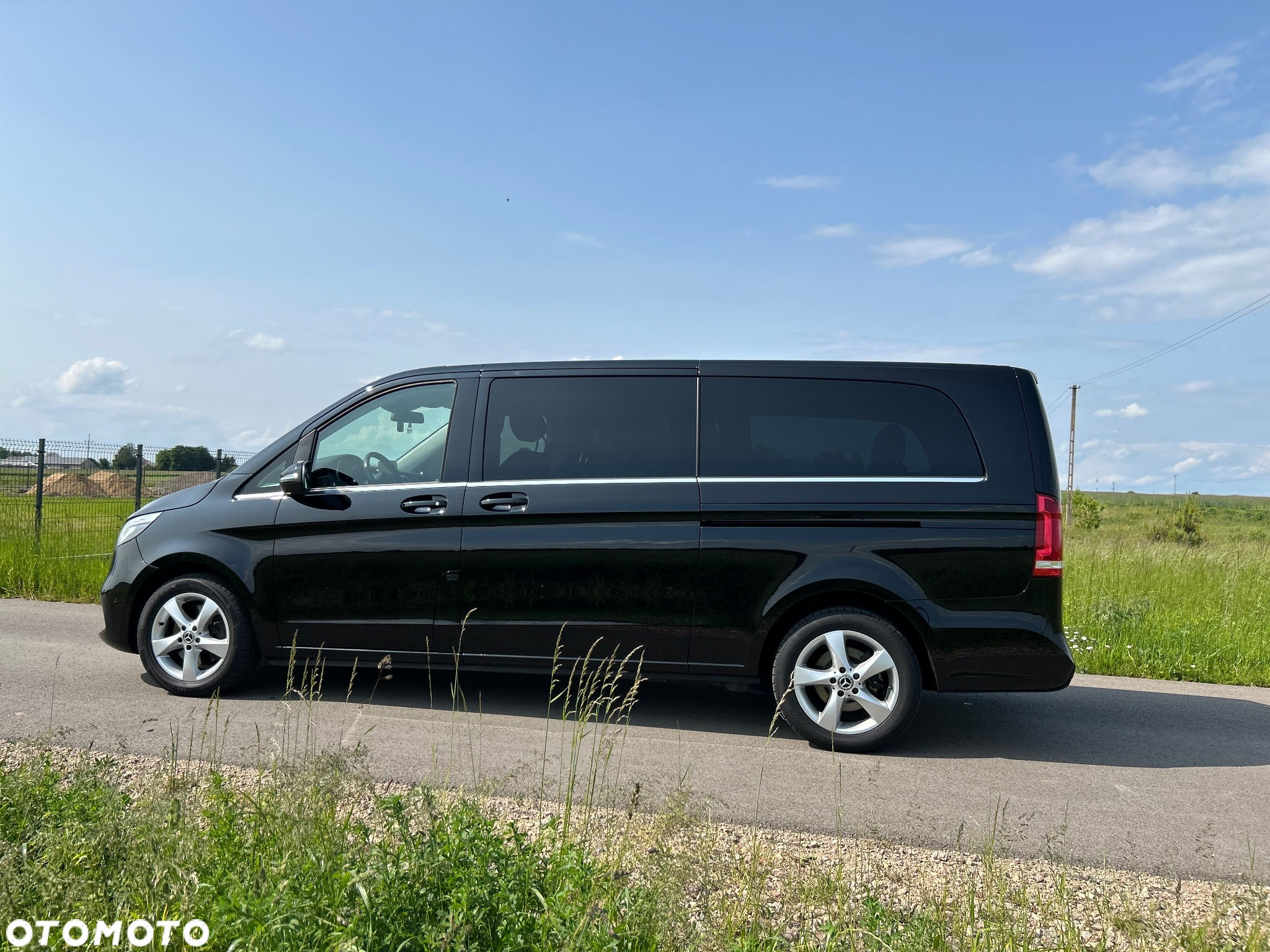 Mercedes-Benz Klasa V - 9