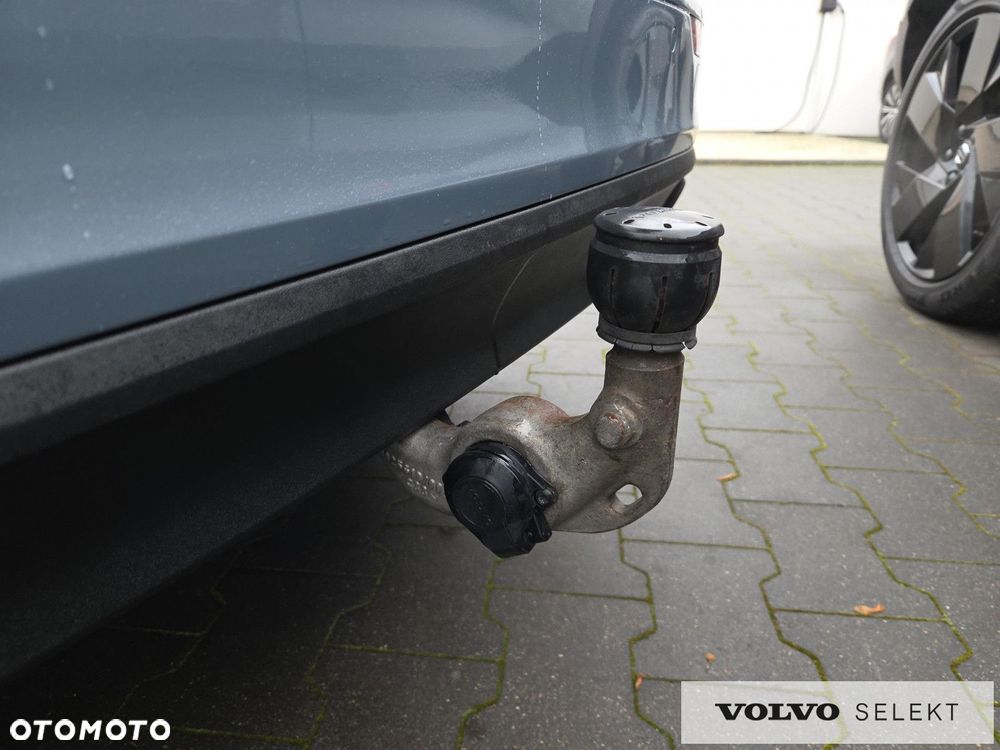 Volvo V60 B4 D Momentum - 23