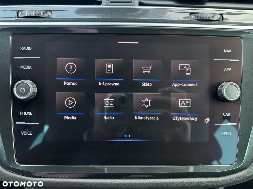 Volkswagen Tiguan - 11