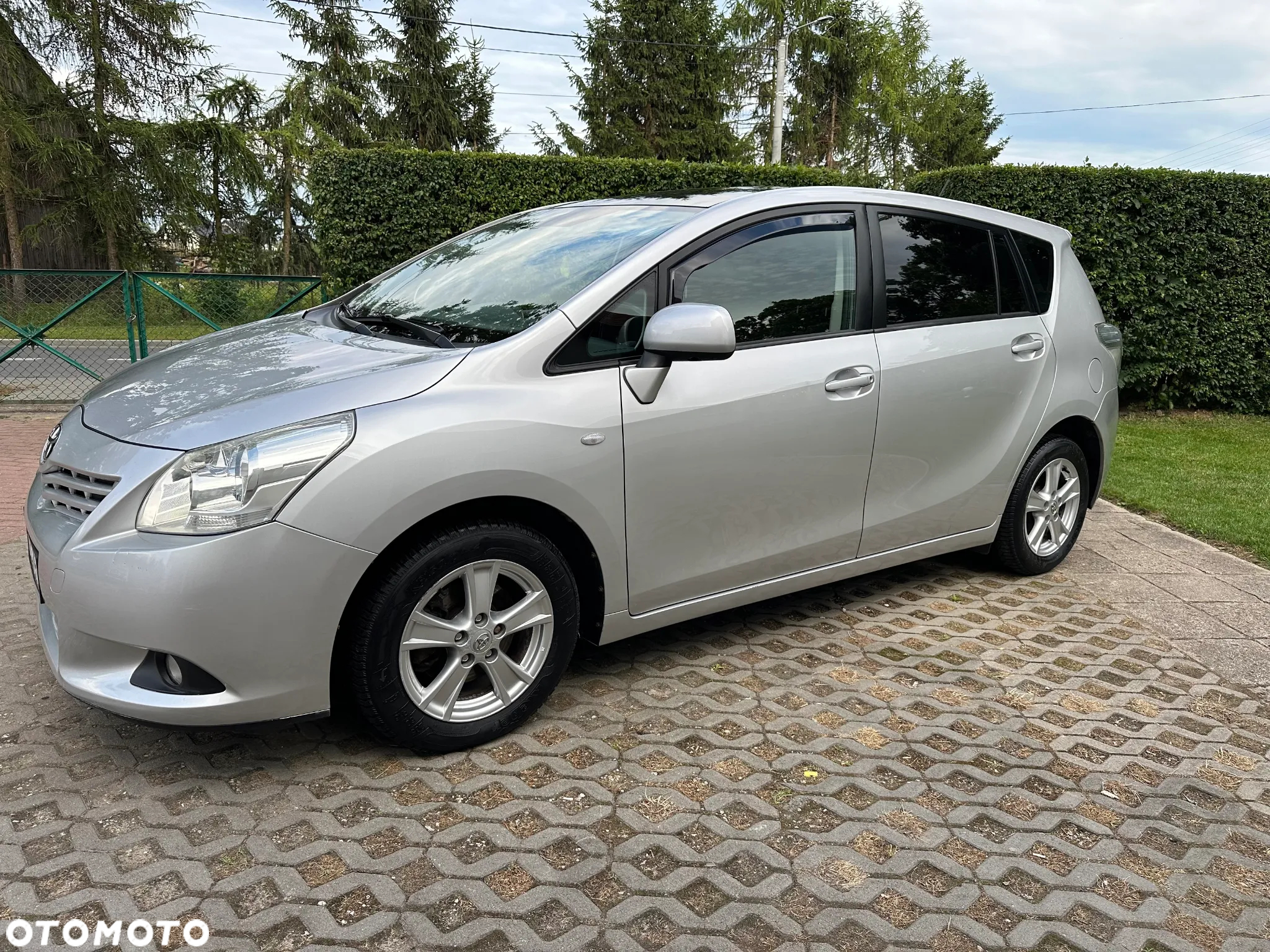 Toyota Verso 2.0 D-4D Luna 7os - 10