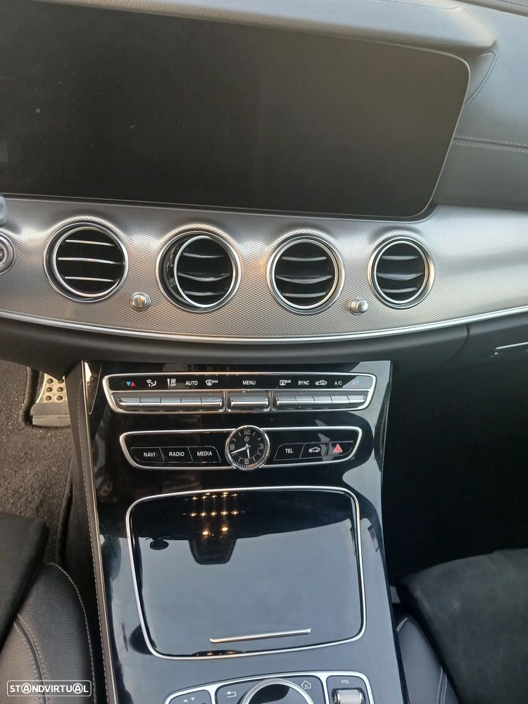 Mercedes-Benz E 220 d AMG 7L - 5