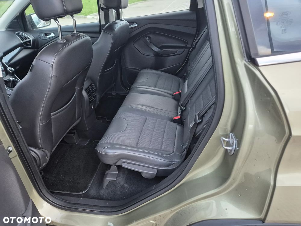 Ford Kuga 1.6 EcoBoost 2x4 SYNC - 17