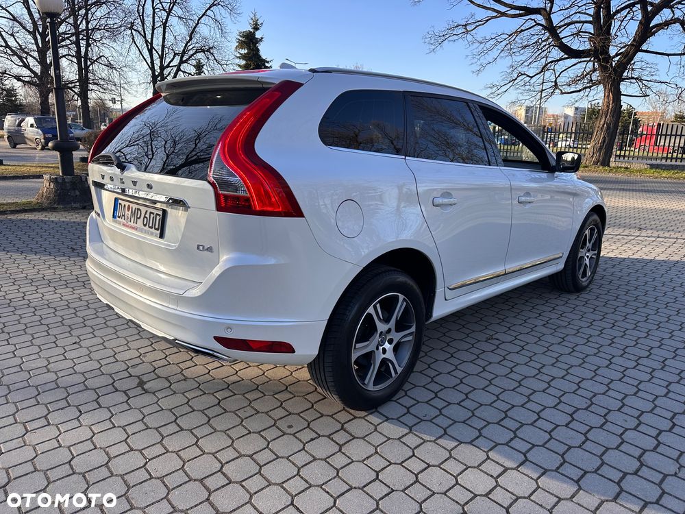 Volvo XC 60 D4 Drive-E Summum - 3